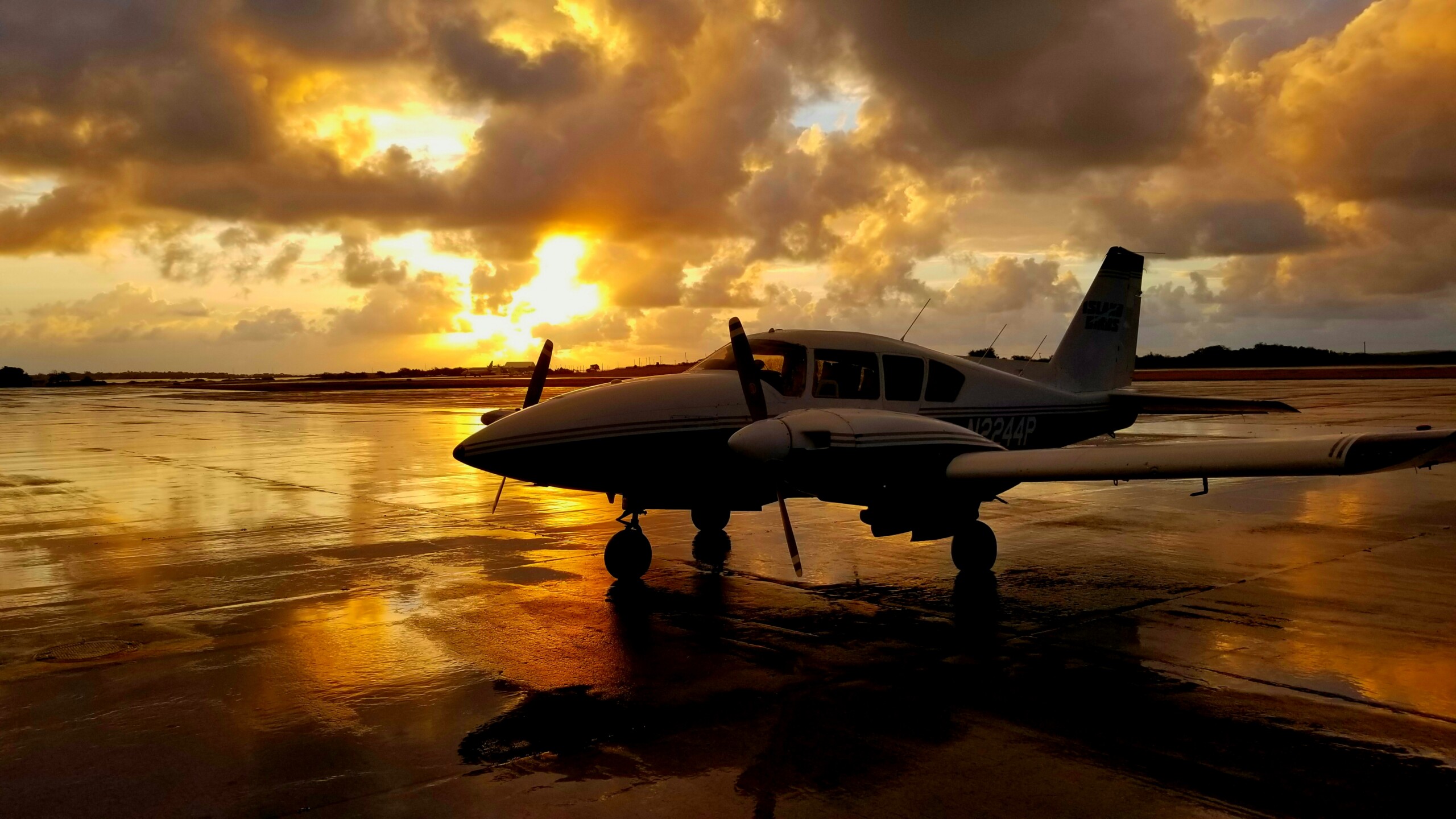 Private flights from Antigua to Tortola with Island Birds